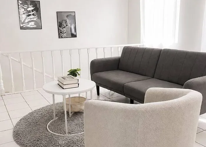 Mahri Cove 1br Pool / Wifi • Apartamento *