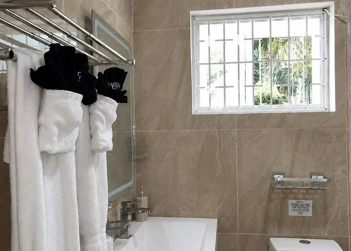 Apartamento Mahri Cove 1br Pool / Wifi • Ocho Ríos